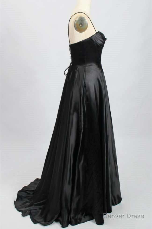 A Line Black Sweetheart Lace Up Prom Gowns