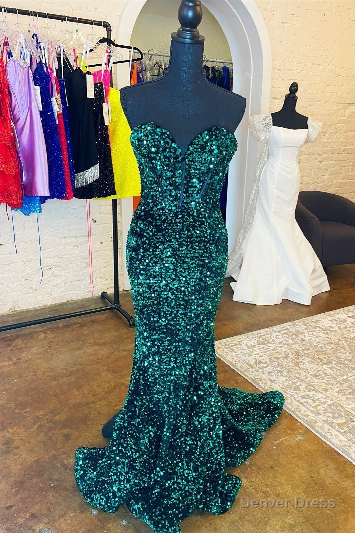 Hunter Green Strapless Mermaid Sequins Long Prom Dress Main image