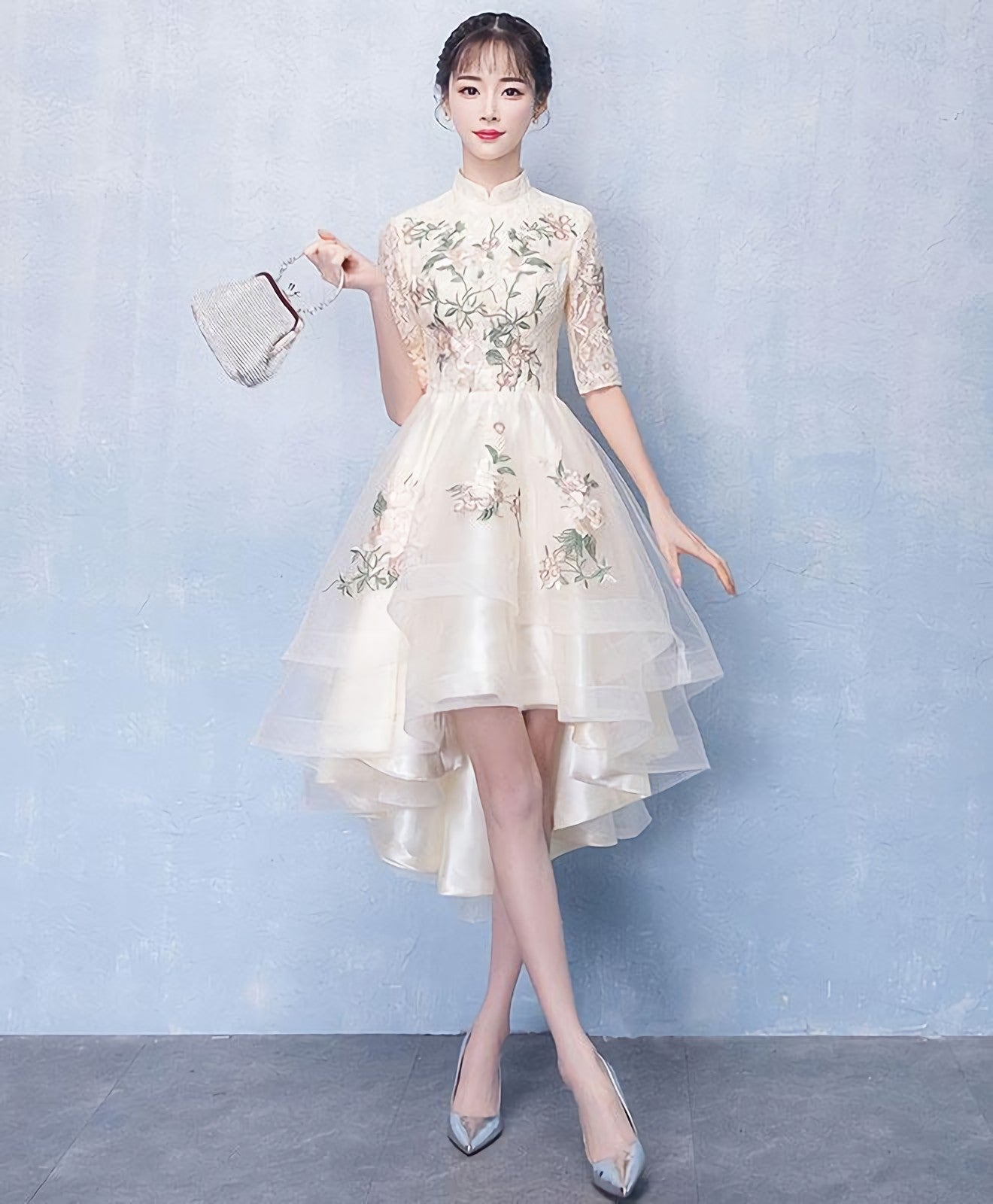 Unique Champagne Tulle Lace Applique Prom Dress