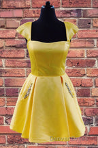 Cap Sleeves Short Yellow Homecoming Dresses with Lace Up Back