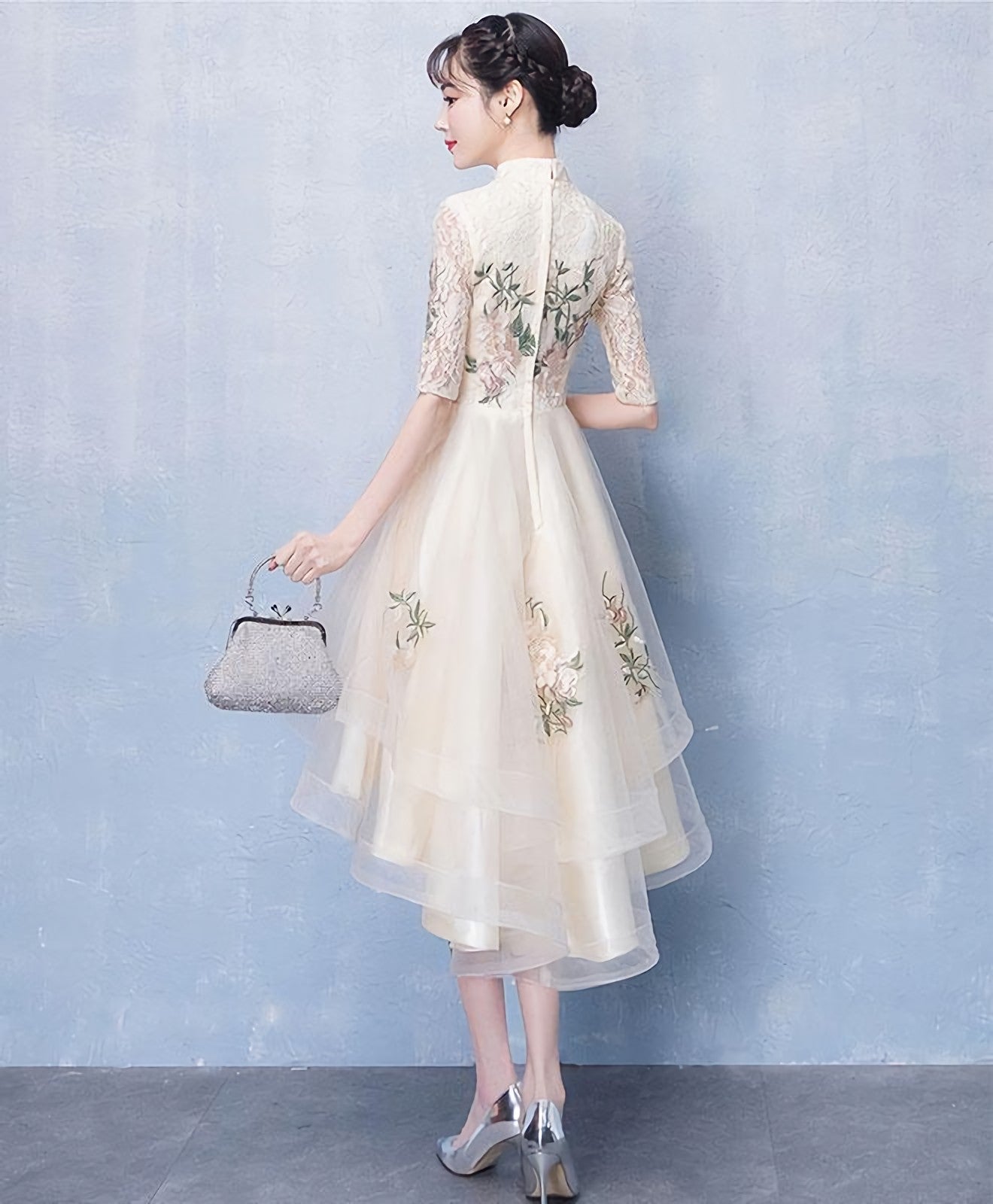Unique Champagne Tulle Lace Applique Prom Dress