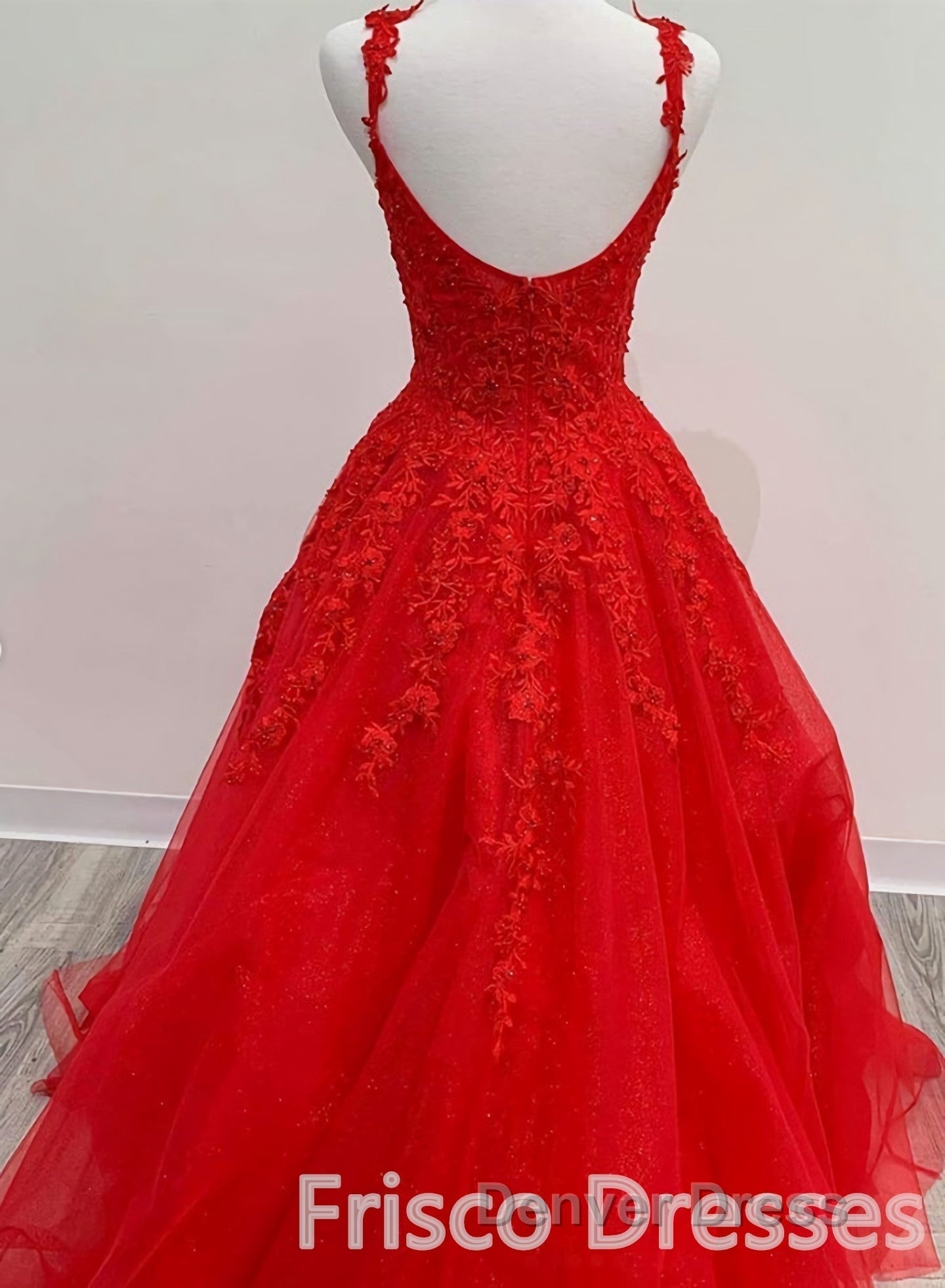 Red Tulle Lace A Line Prom Dress Appliques Long Prom Dresses