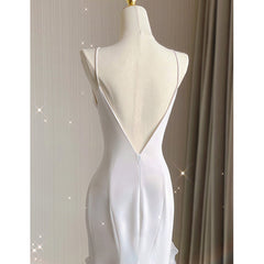 White Sheath Halter Backless Wedding Dress