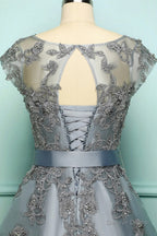 Elegant Cap Sleeves Short Grey Bridesmaid Dresses with Ribbon