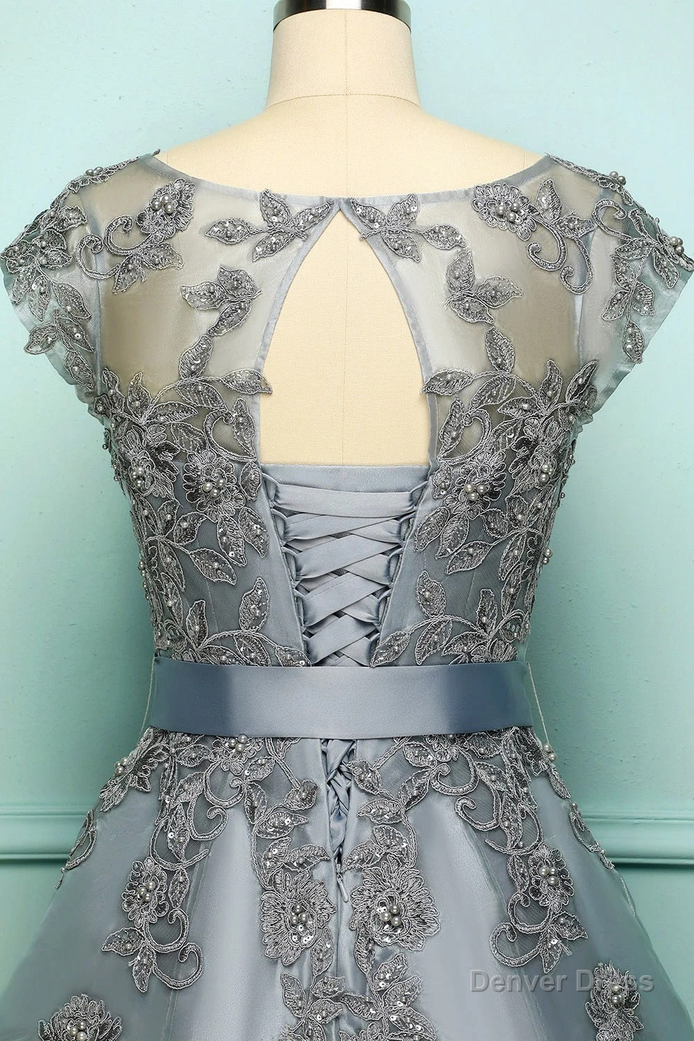 Elegant Cap Sleeves Short Grey Bridesmaid Dresses with Ribbon