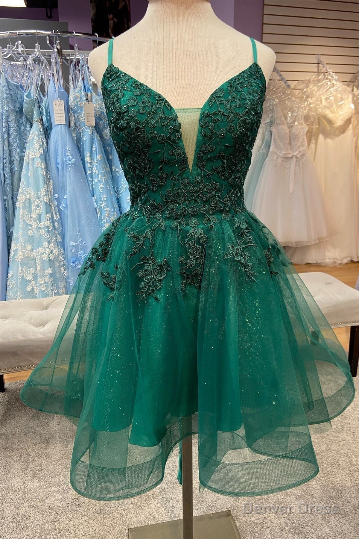 Hunter Green Plunging V Neck Straps Appliques Tulle Homecoming Dresses Main image