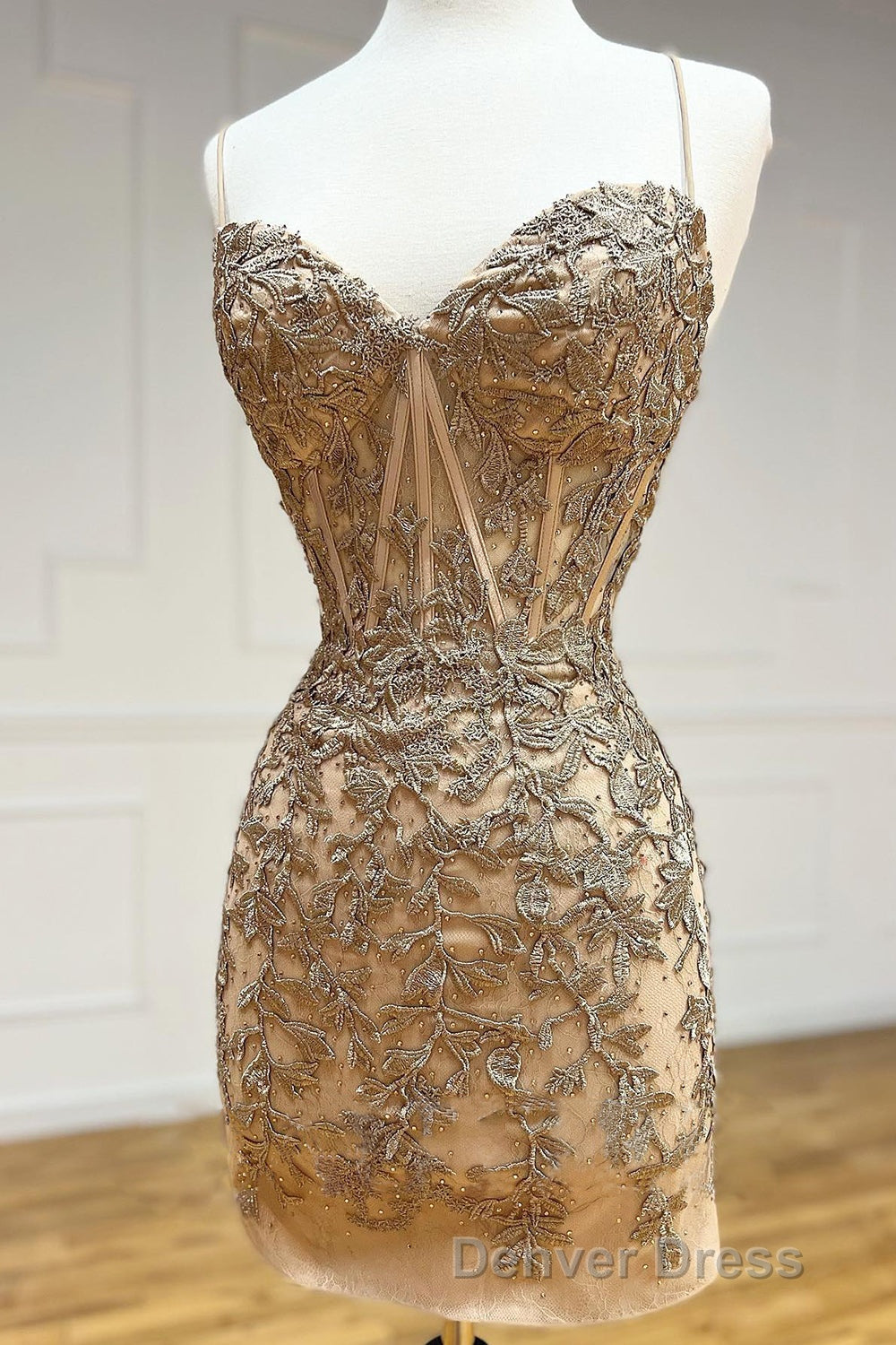 Champagne Spaghetti Straps Tight Short Homecoming Dresses with Appliques