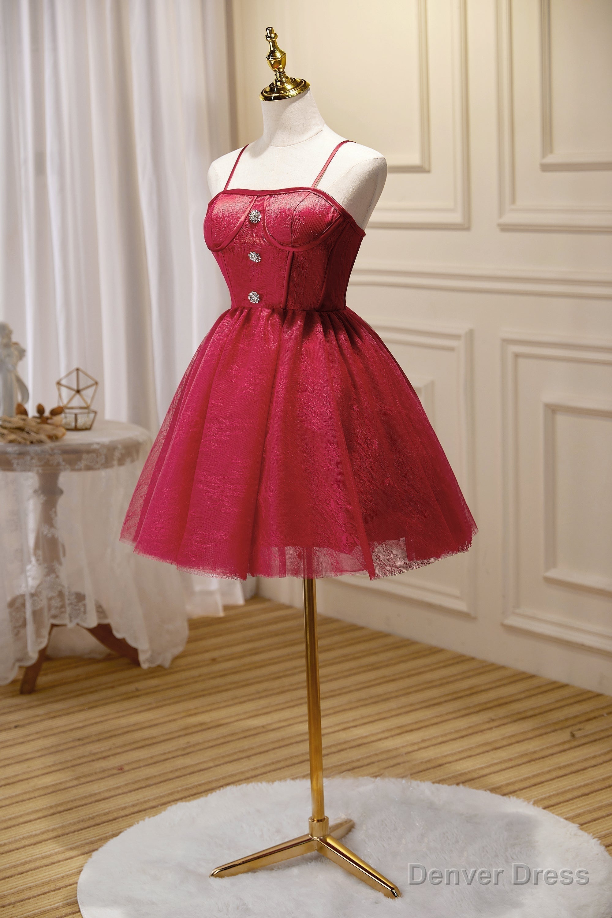 Chic Burgundy Spaghetti Straps Lace Tulle Short Homecoming Dresses Secondary image