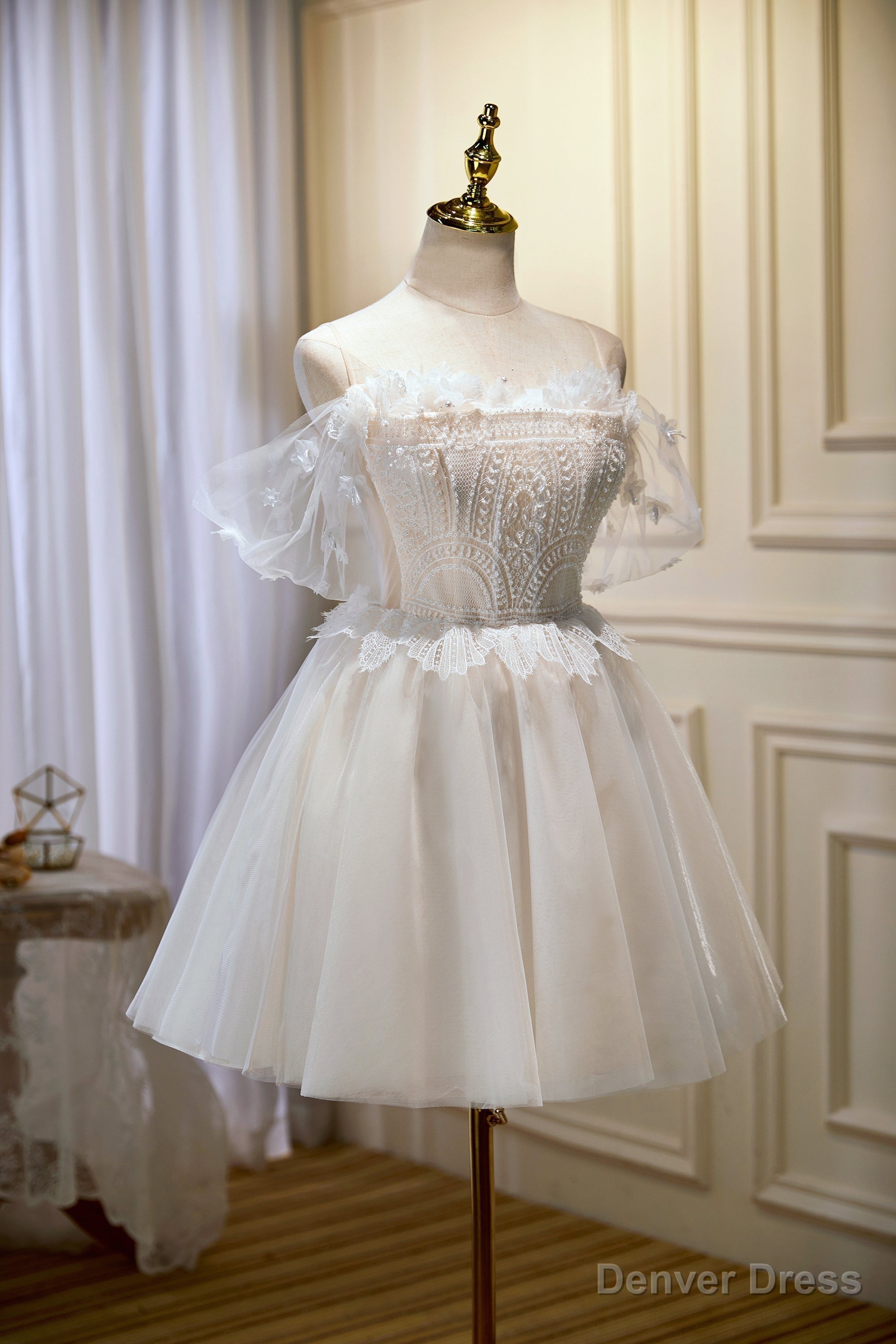 Chic Ivory Spaghetti Straps Off The Shoulder Tulle Homecoming Dresses Secondary image