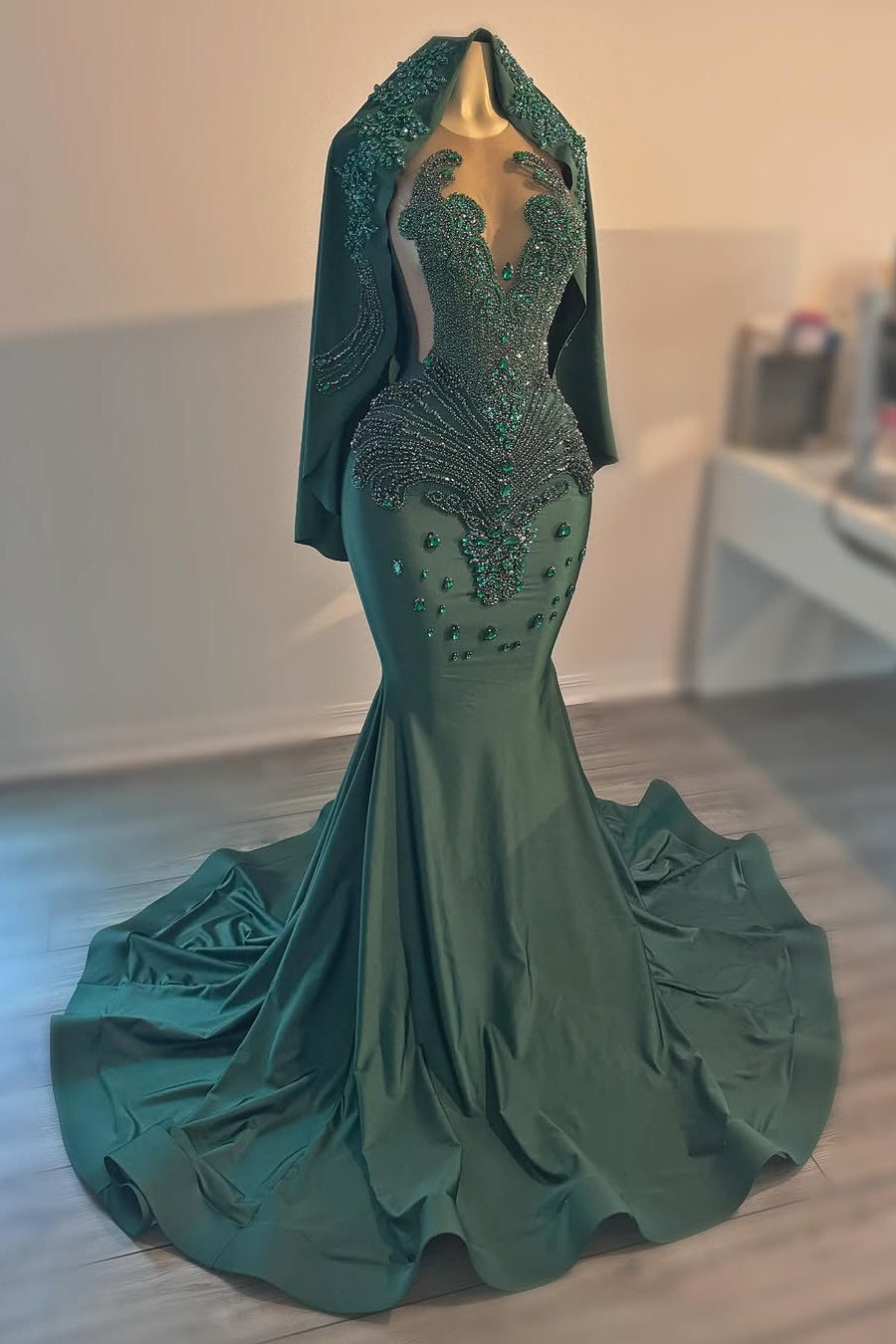Dark Green V-Neck Sleeveless Mermai Floor Length Prom Dresses Main image