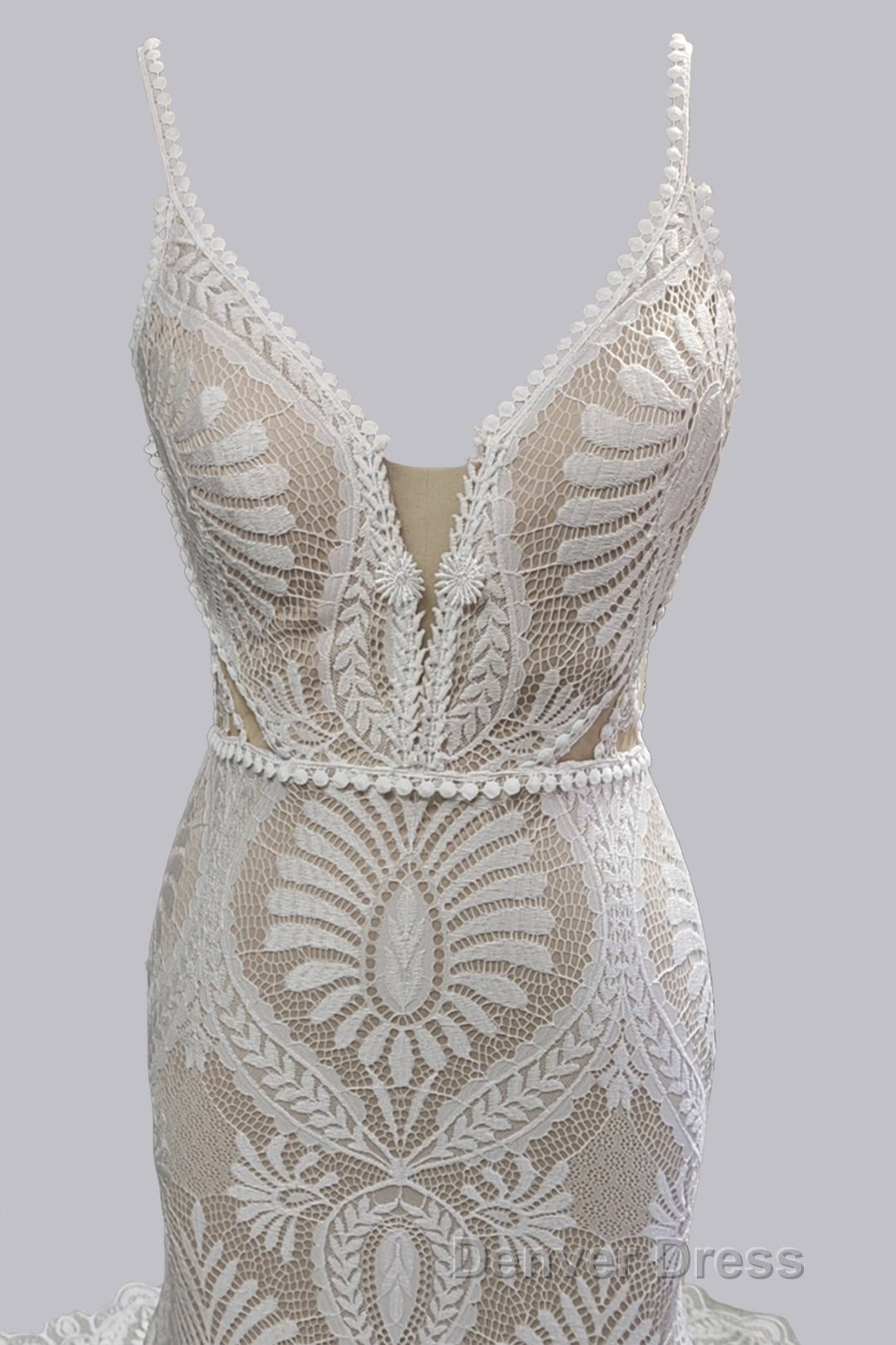 Elegant Spaghetti Straps V Neck Mermaid Lace Wedding Dresses Secondary image
