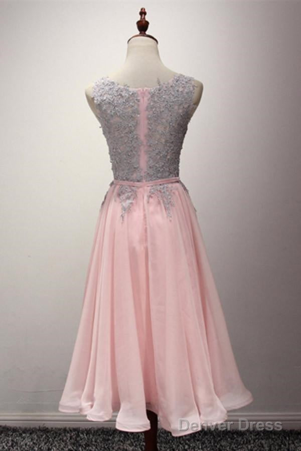 A-Line Appliques Ribbons Scoop Knee-Length Homecoming Dress
