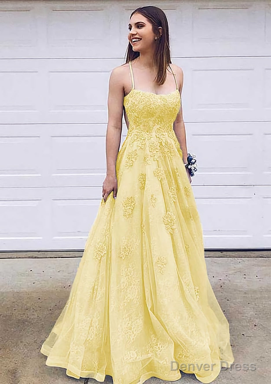 A Line Bateau Court Train Lace Prom Dresses With Appliqued