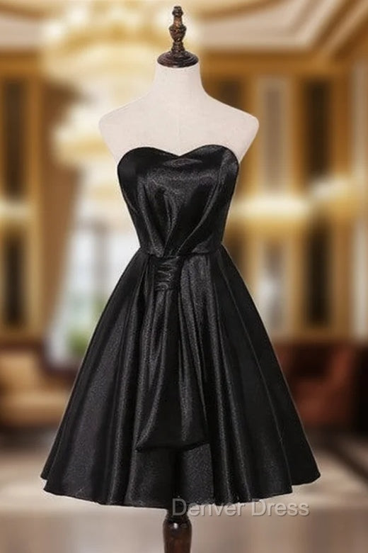 A Line Black Satin Sweetherat Pleats Homecoming Dresses Main image