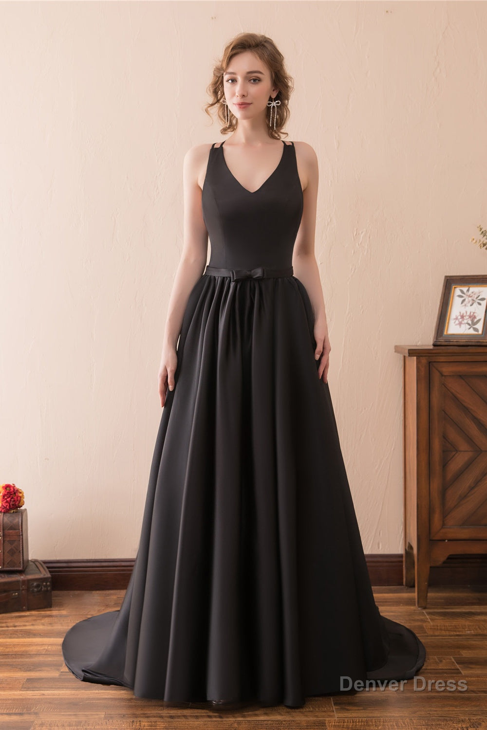 A Line Black V Neck Satin Backless Trail Prom Dresses