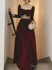 A-Line Elegant Vintage Wedding Guest Formal Evening ValentineS Day Dress Scoop Neck Long Sleeve Floor Length Velvet With Appliques