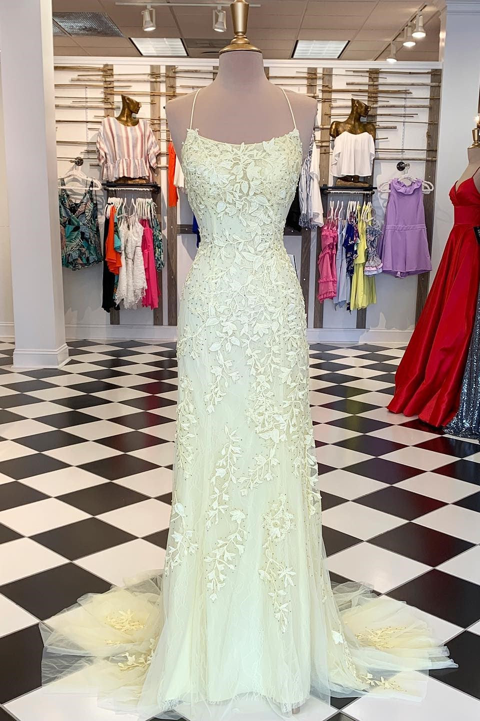 Red Floral Appliques Tulle Mermaid Long Prom Dresses