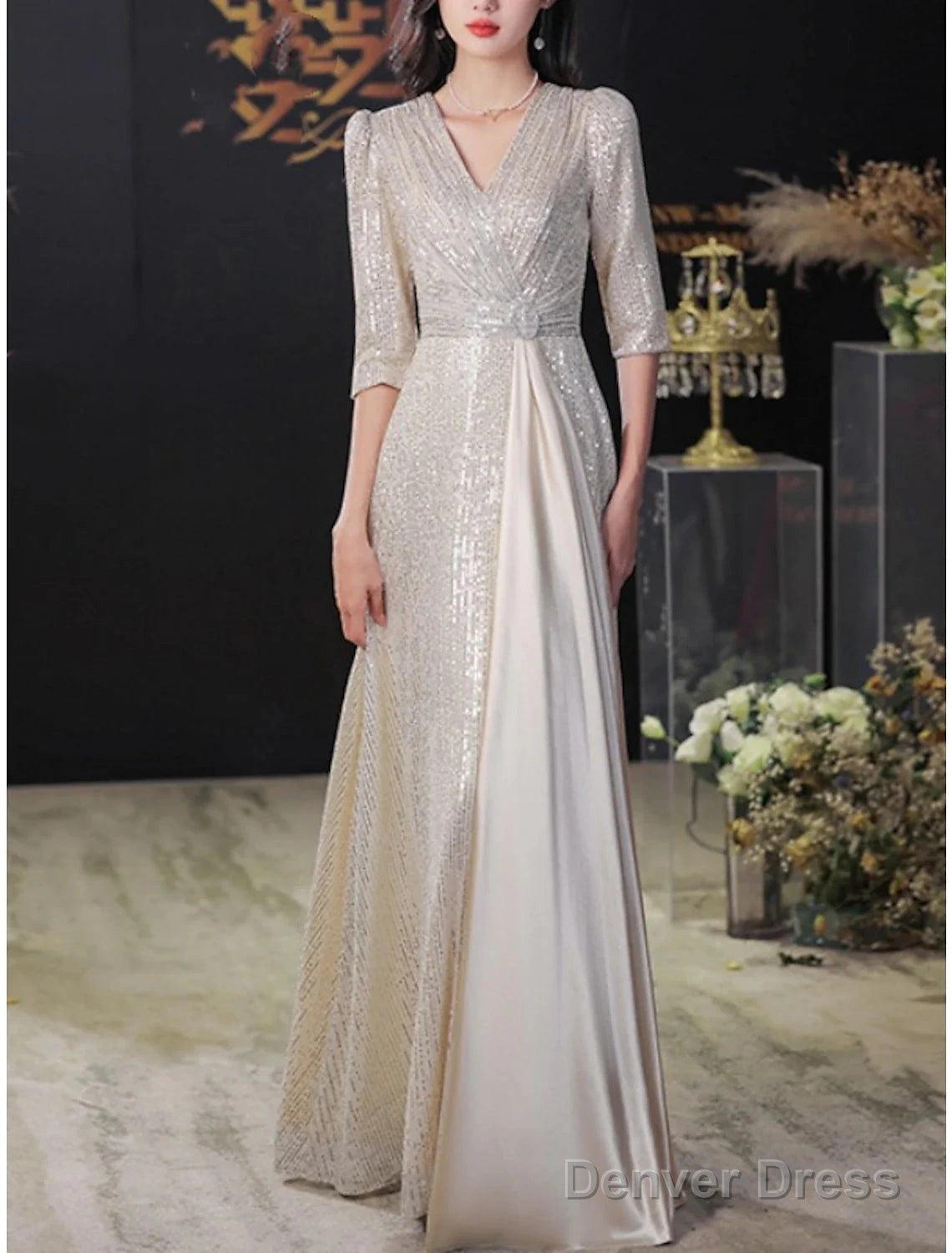 A Line Mother Of The Bride Dresses Wedding Guest Elegant Sparkle & Shine Petite V Neck Sweep Brush Train Sequined Half Sleeve With Pleats Crystal Brooch