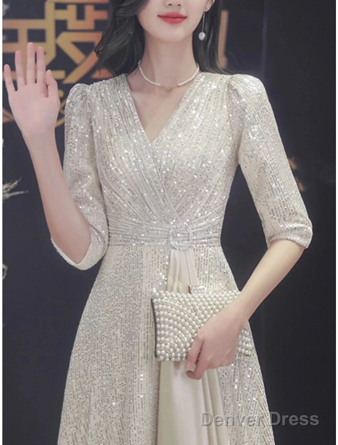 A Line Mother Of The Bride Dresses Wedding Guest Elegant Sparkle & Shine Petite V Neck Sweep Brush Train Sequined Half Sleeve With Pleats Crystal Brooch
