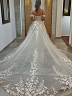 A Line Off The Shoulder Chapel Train Tulle Wedding Dresses with Appliques Lace