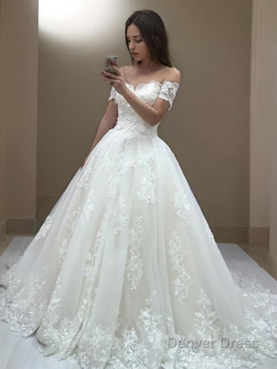 A-Line/Princess Off-the-Shoulder Sweep Train Tulle Wedding Dresses With Appliques Lace Main image