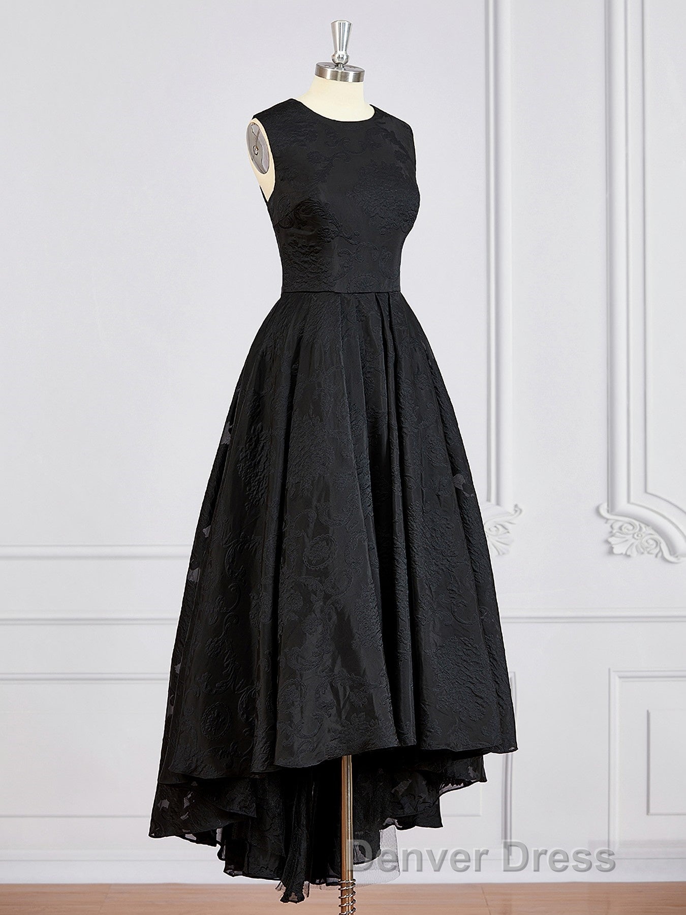 A Line Scoop Asymmetrical Lace Mother of the Bride Dresses With Applique