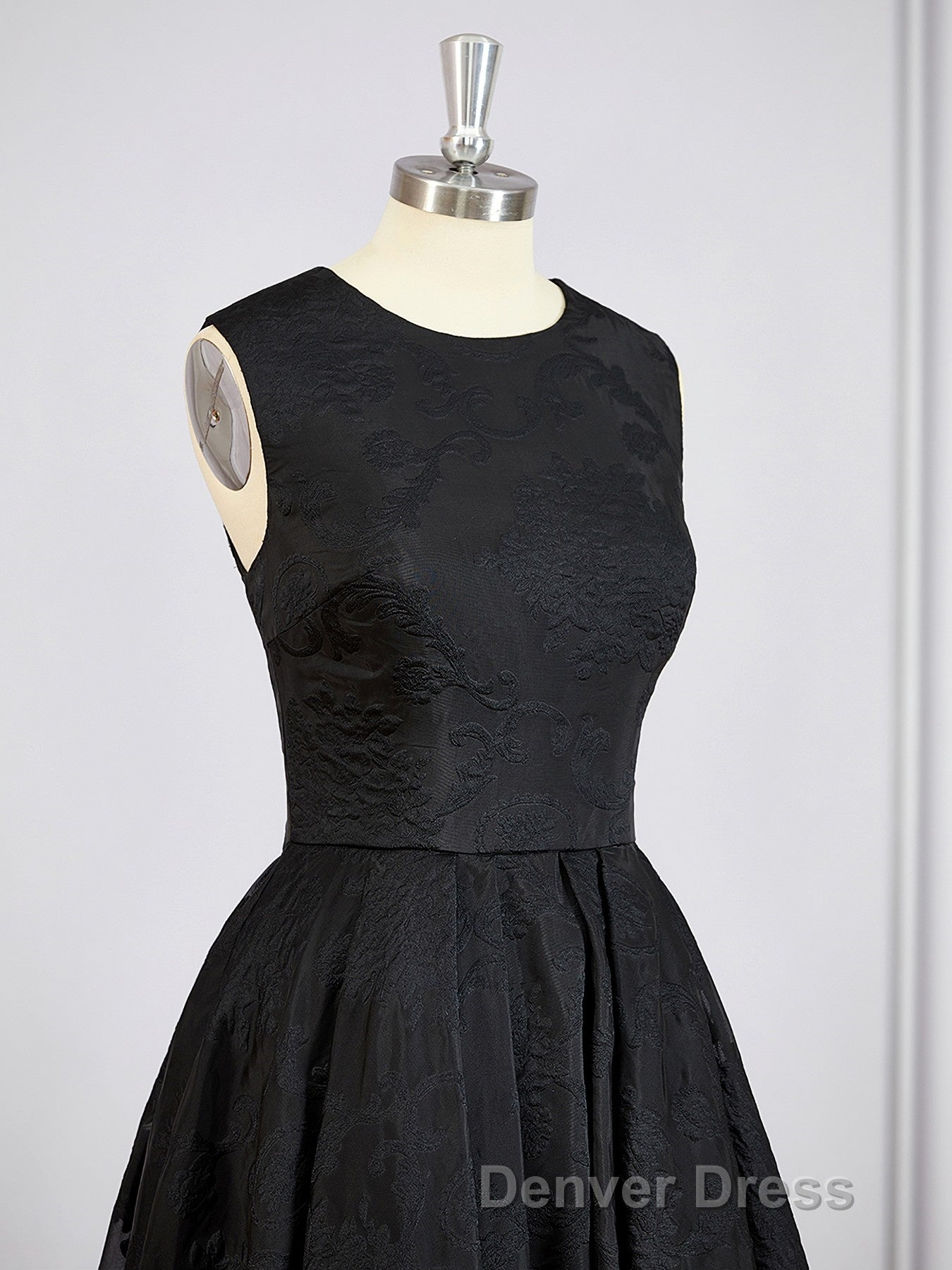 A Line Scoop Asymmetrical Lace Mother of the Bride Dresses With Applique