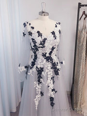 A-Line Princess Tulle Applique V-Neck Long Sleeves Floor-Length Prom Dresses