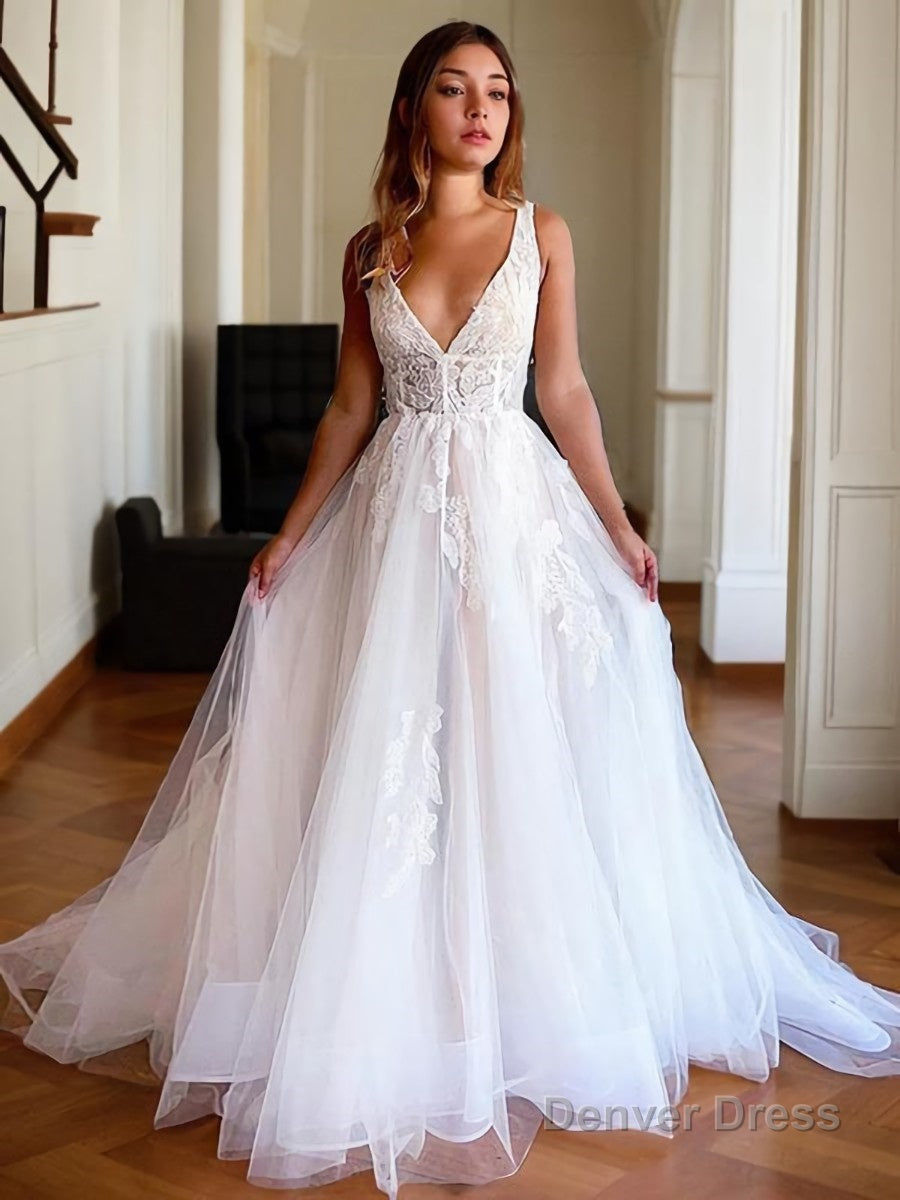 A Line V Neck Chapel Train Tulle Wedding Dresses With Appliques Lace Main image