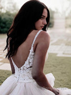 A Line V Neck Floor Length Tulle Wedding Dresses With Appliques Lace