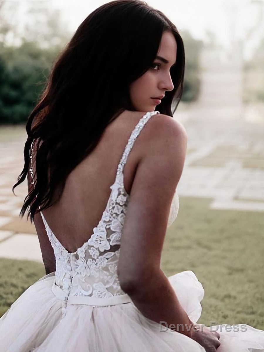 A Line V Neck Floor Length Tulle Wedding Dresses With Appliques Lace