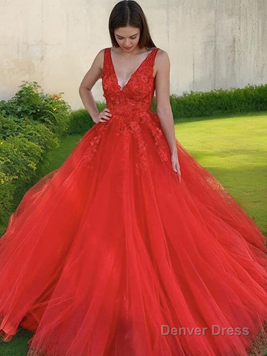 A Line V Neck Sweep Train Tulle Prom Dresses With Appliques Lace Main image