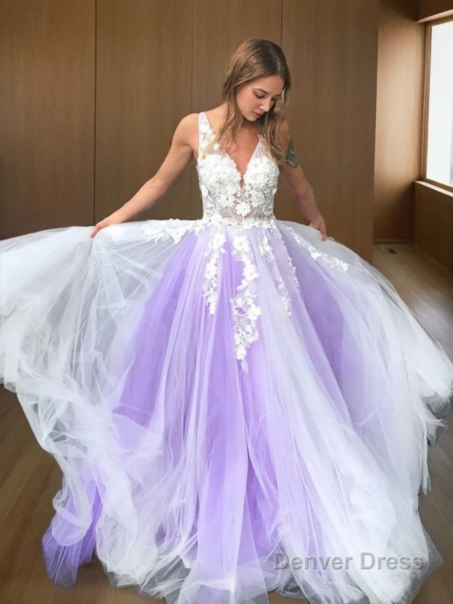 A Line V Neck Sweep Train Tulle Prom Dresses With Appliques Lace Main image
