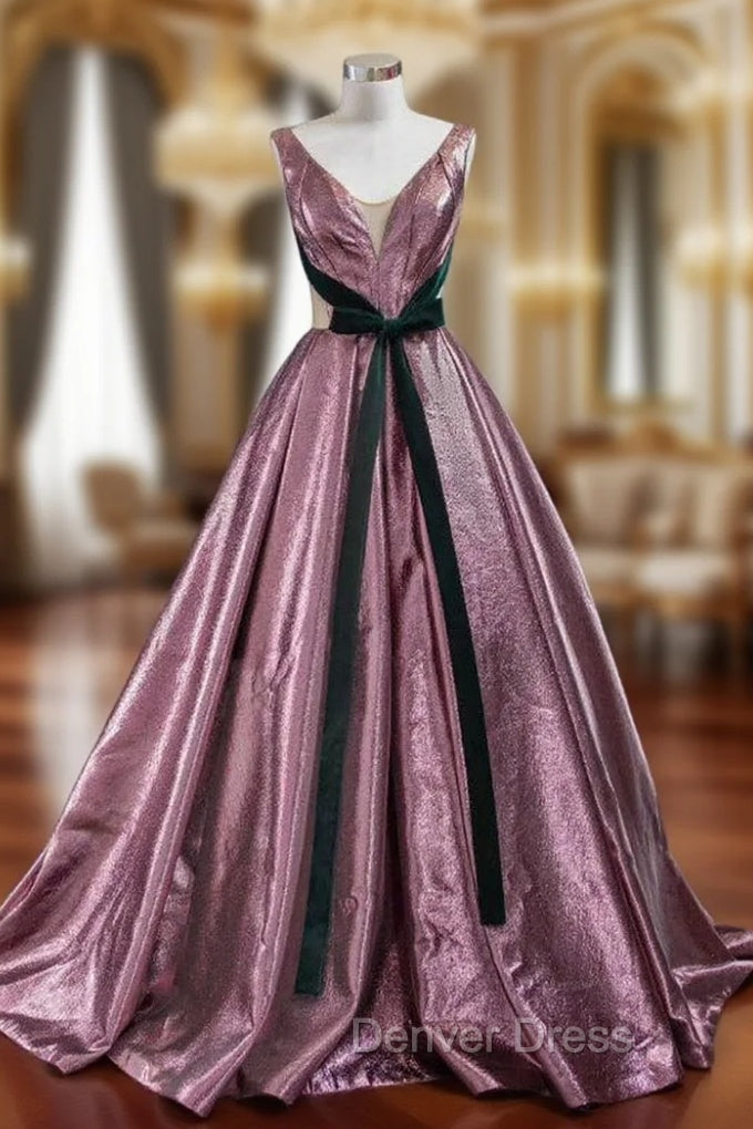 A-Line Purple V-neck Pleats Long Prom Dresses With Green Velvet Main image