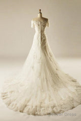 A-Line Short Sleeve Waist Lace Wedding Dress With Appliques Beading