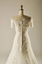 A Line Short Sleeve Waist Lace Wedding Dresses With Appliques Beading