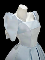 A-Line Short Sleeves Satin Blue Short Prom Dresses With Beads