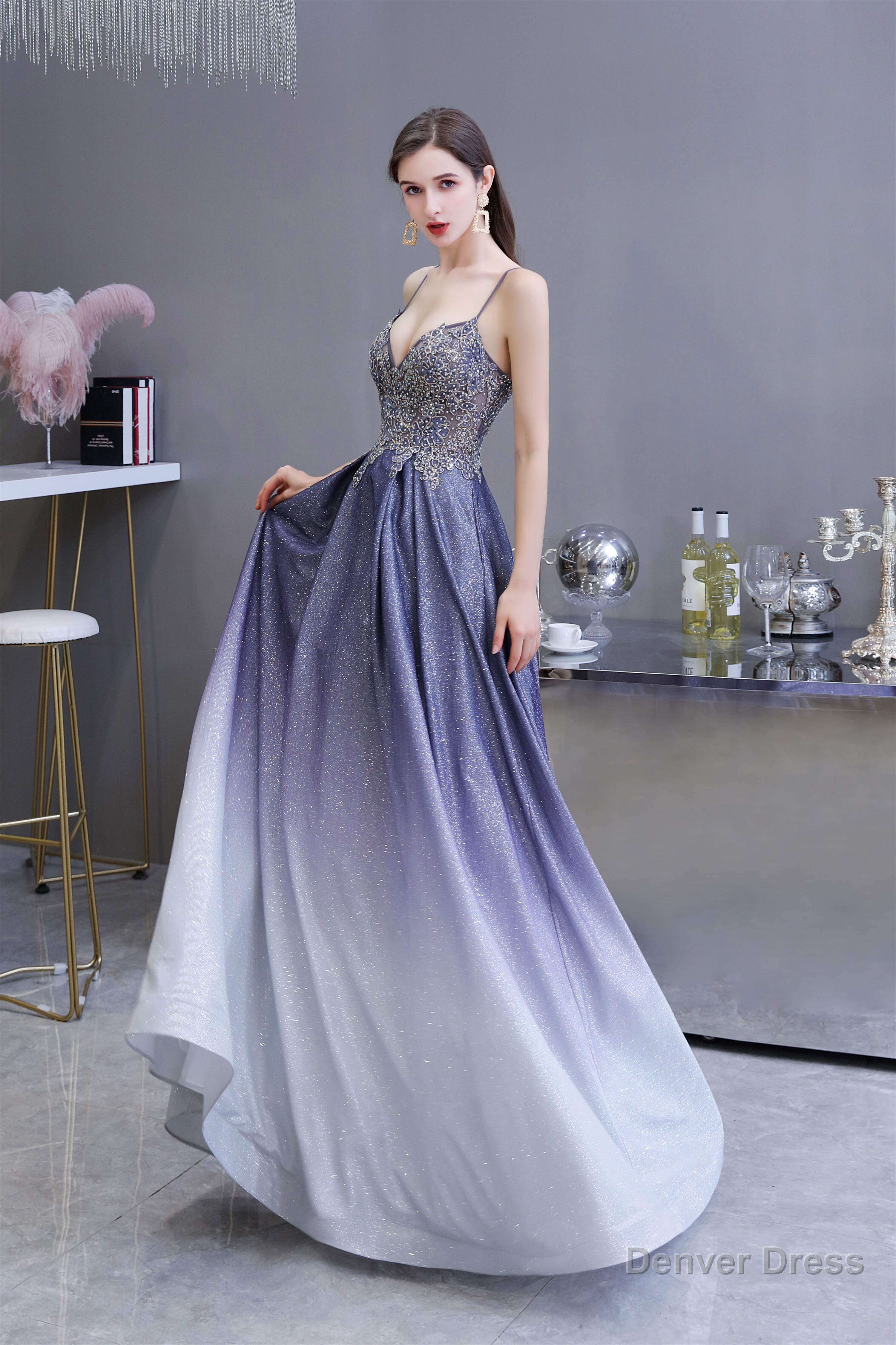 A-Line Spaghetti Straps Long Sequins Prom Dresses Main image