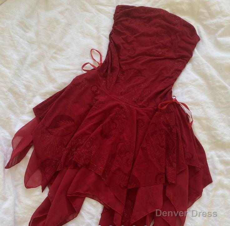 A Line Strapless Chiffon Burgundy Homecoming Dress Short Prom Dresses