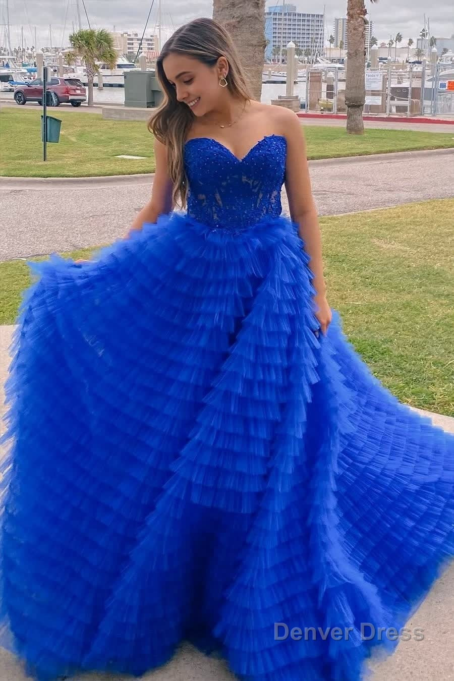 A Line Strapless Multi Layers Tulle Prom Dresses with Slit