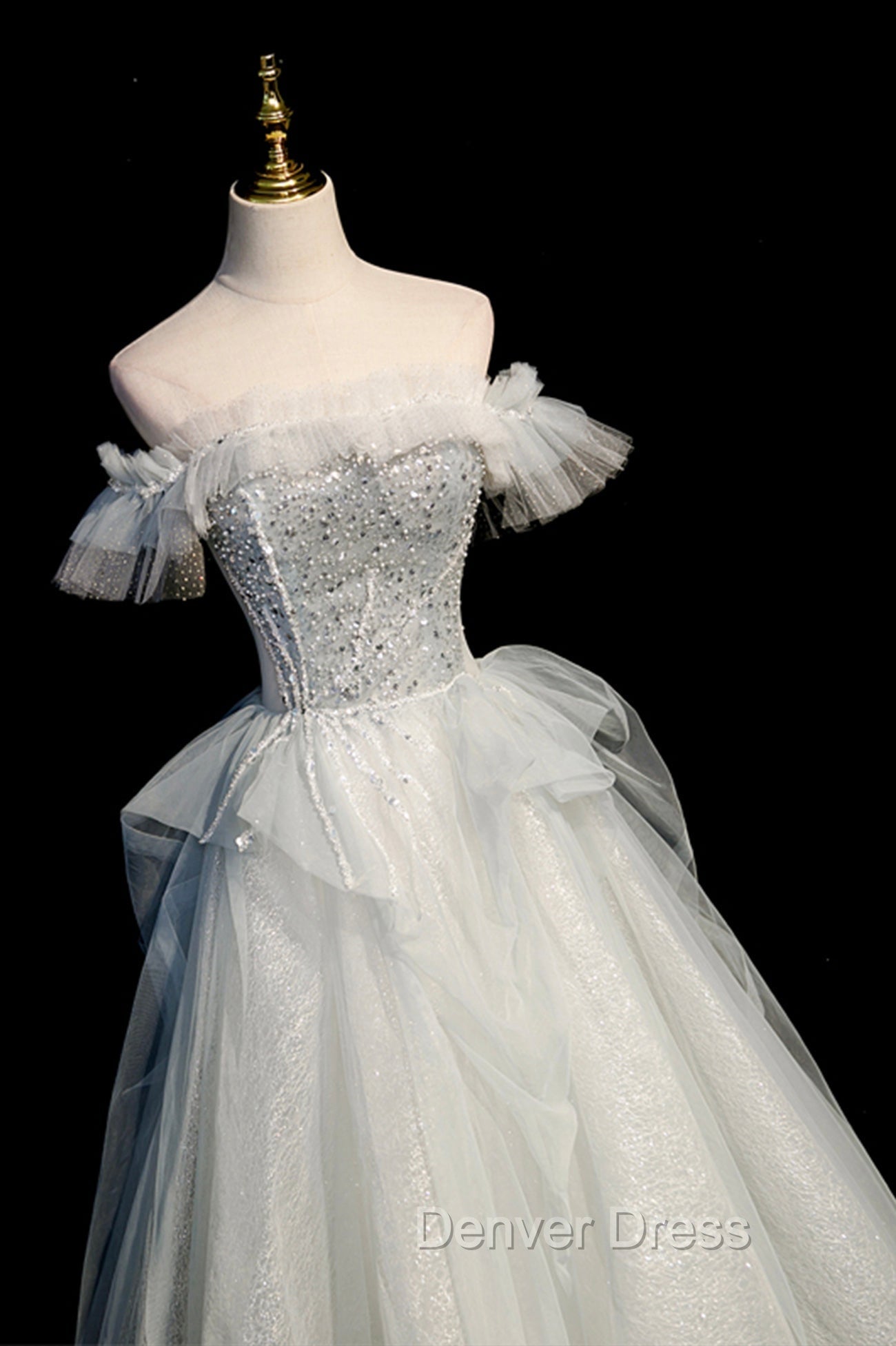 A Line Tulle Long Prom Dresses with Beading