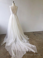 A Line V Neck Ivory Prom Dress Wedding Dresses With Court Train