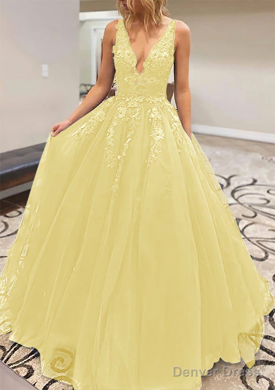 A-line V Neck Long/Floor-Length Lace Tulle Prom Dresses With Appliqued