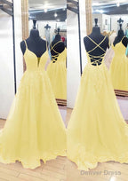 A Line V Neck Sleeveless Chapel Train Tulle Prom Dresses With Appliqued Lace