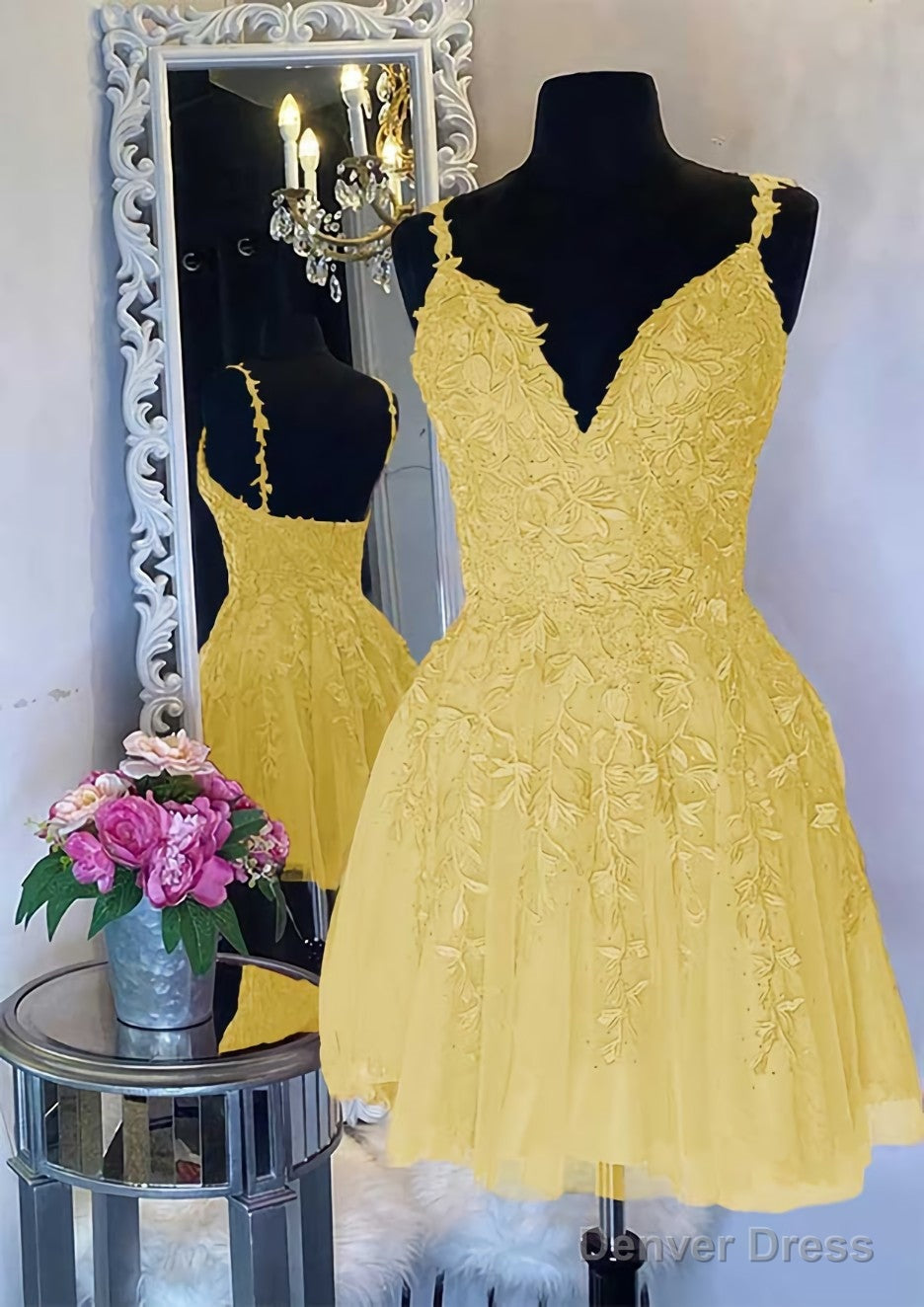 A Line V Neck Sleeveless Short Mini Tulle Homecoming Dresses with Appliqued Beading