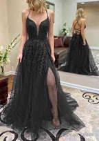 A Line V Neck Spaghetti Straps Chapel Train Tulle Prom Dresses With Split Appliqued