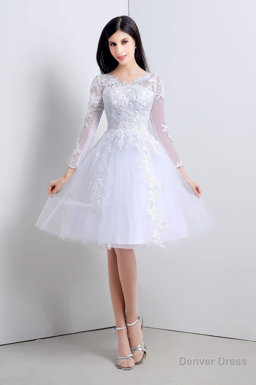 A Line White Tulle Appliques Long Sleeve Homecoming Dresses