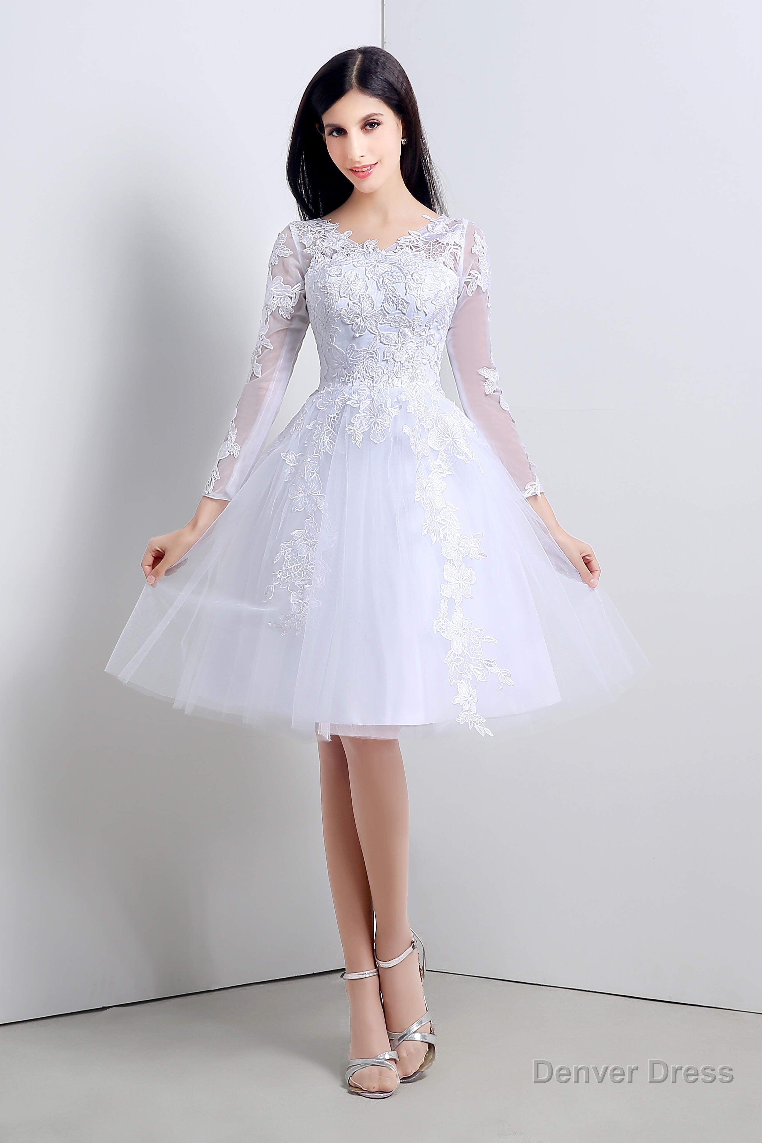 A Line White Tulle Appliques Long Sleeve Homecoming Dresses