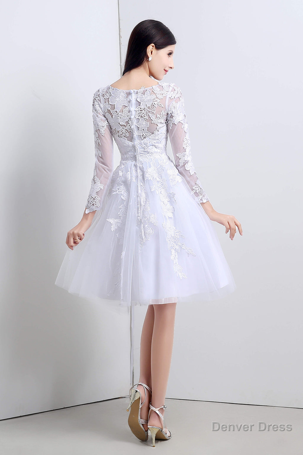 A Line White Tulle Appliques Long Sleeve Homecoming Dresses