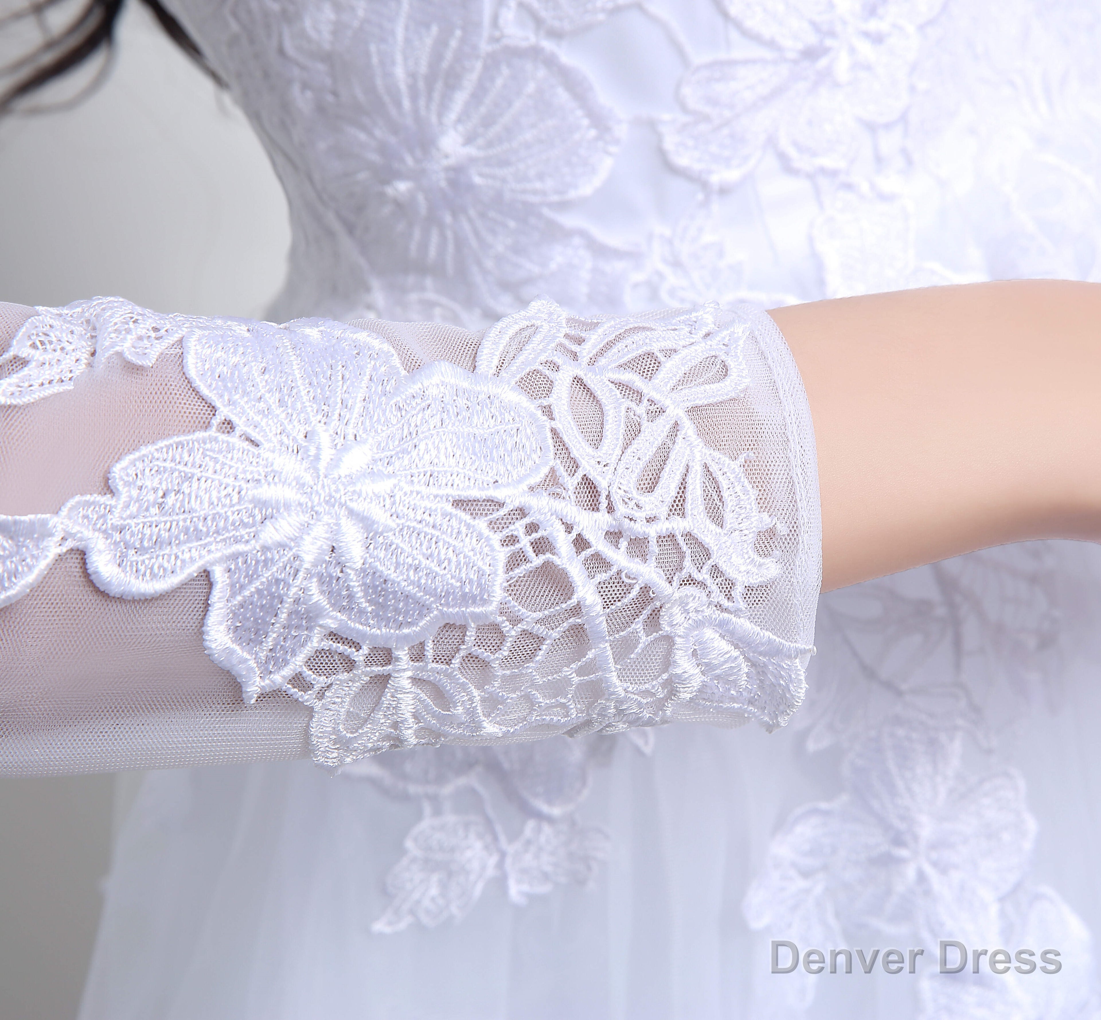 A-Line White Tulle Appliques Long Sleeve Homecoming Dresses